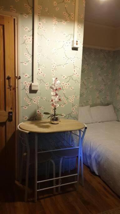 Ensuite Double Room Elizabeth Line Abbeywood Abbey Wood Eksteriør bilde